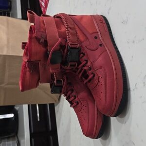 2017Wmns SF Air Force 1 High 'Cedar